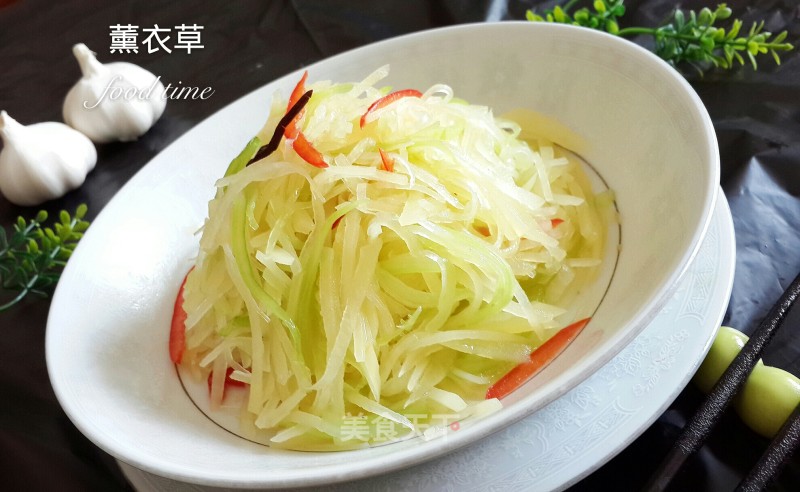 Shredded Potatoes with Pepper Oil recipe