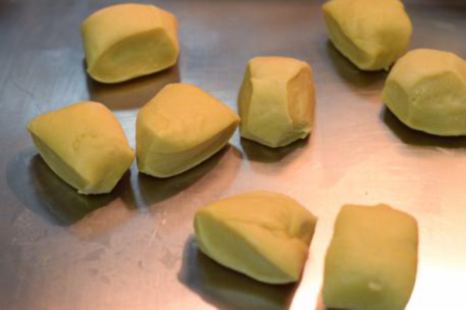 Steamed Buns Comparable to Bread without A Drop of Water recipe