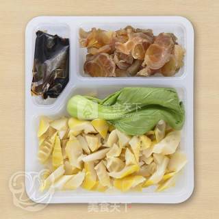 Wanweilin Clean Vegetables: Braised Bamboo Shoots with Beef Tendon recipe