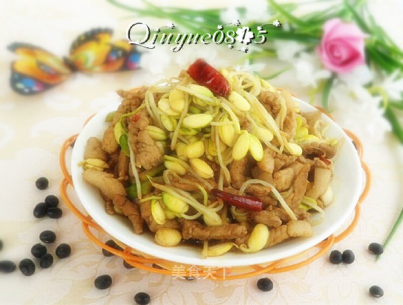 Stir-fried Pork with Black Bean Sprouts recipe