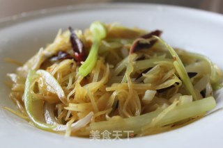 Stir-fried Three Shreds (potatoes, Celery, Onions) recipe