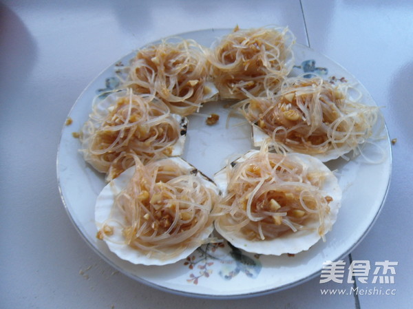 Steamed Scallops with Garlic Vermicelli recipe