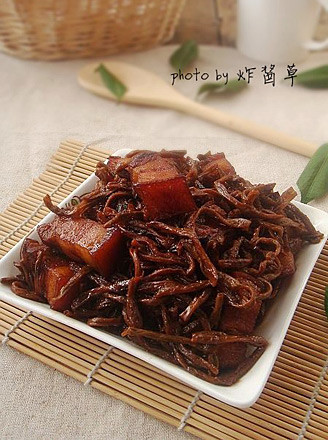 Braised Pork with Dried Cowpeas