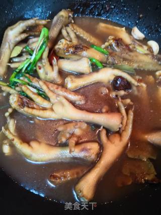 Home Cooking-braised Chicken Feet recipe