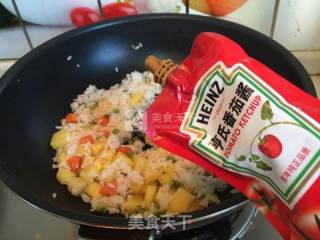 #aca烤明星大赛# Baked Rice with Pineapple and Shrimp recipe