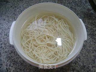 Fried Noodles with Mung Bean Sprouts and Tenderloin recipe