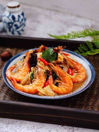 Stir-fried Cabbage with Shrimp and Fungus