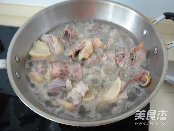 Stewed Bamboo Shoots with Capon recipe