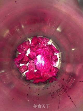 Dragon Fruit Milkshake recipe