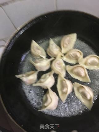 Egg Hug Wonton recipe