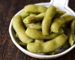 The Correct Way to Open in Summer ~ Spicy Braised and Five-spice Edamame Can Not be Less recipe