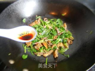 Stir-fried Chicken Liver with Spinach recipe