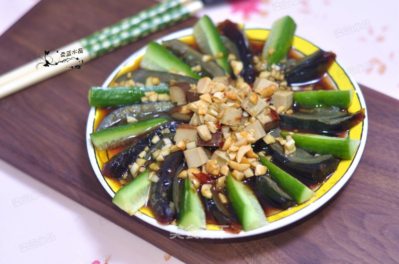 【shanxi】dried Eggs Mixed with Preserved Eggs recipe