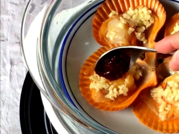 Steamed Scallops with Bean Paste recipe