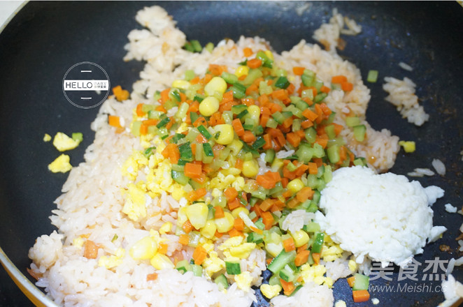 Fried Rice with Tomato Sauce and Vegetables for Baby Growth recipe