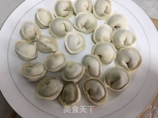 Hot Noodles with Yuanbao and Shrimp Dumplings recipe