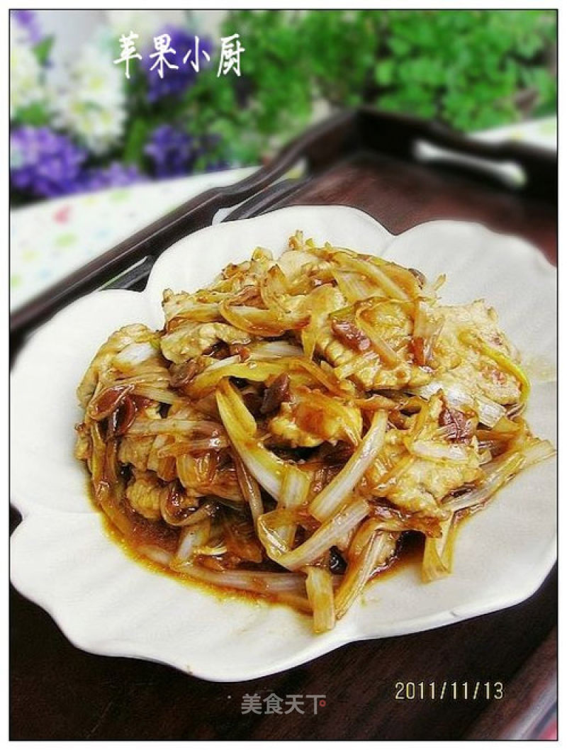 Stir-fried Pork with Soy Sauce and Scallion