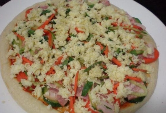 Bacon and Vegetable Pizza recipe