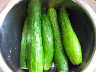 Homemade Pickled Cucumbers recipe