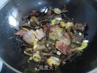 [hunan Cuisine] Braised Fish with Salted Vegetables and Bacon recipe