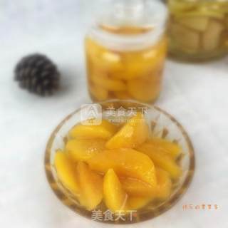 Homemade Canned Yellow Peaches recipe