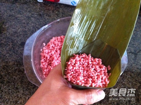 Glutinous Rice Dumplings with Amaranth Sauce recipe