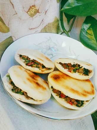 Braised Pork and Coriander Steamed Bun recipe