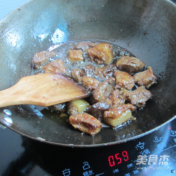 Braised Pork with Lettuce recipe