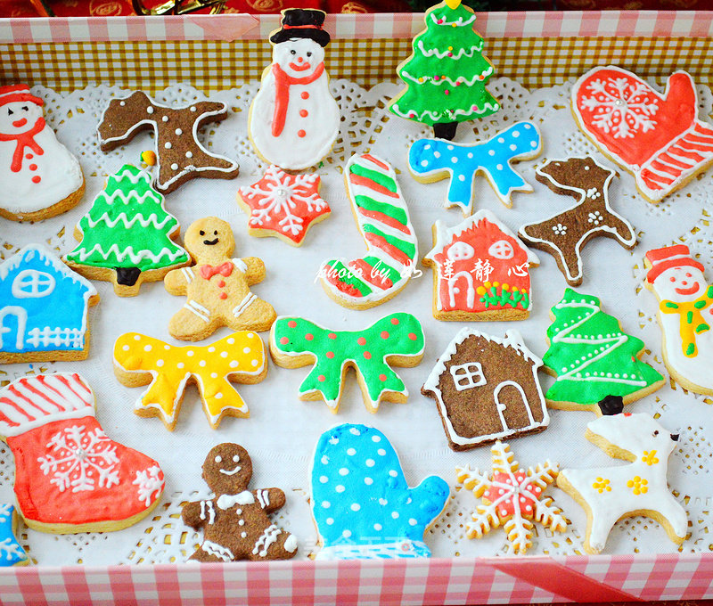 Christmas Icing Cookies recipe