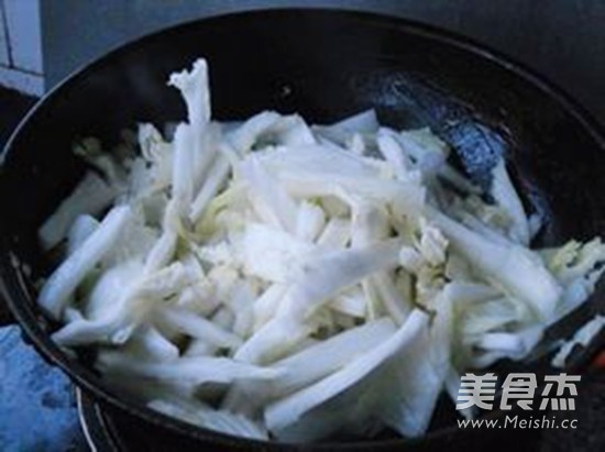 Stewed Cabbage with Spine recipe