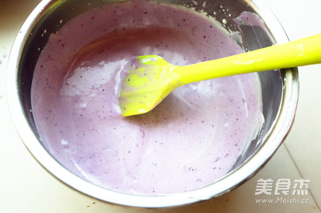 Blueberry Jam Yogurt Mousse recipe