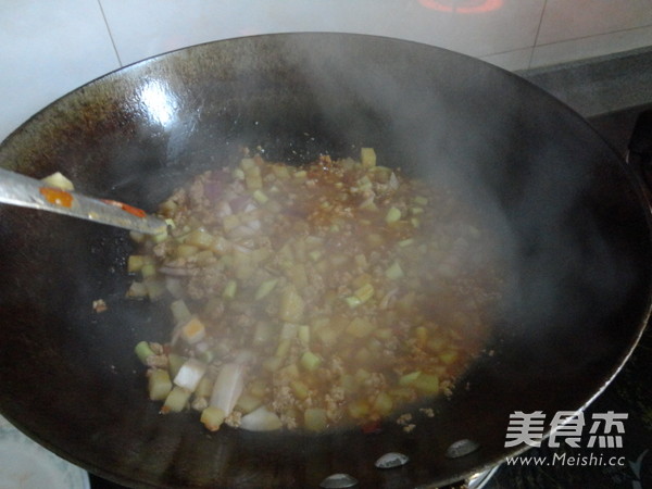 Mixed Sauce Noodles recipe