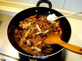 Braised Vermicelli with Asparagus and Mushrooms recipe