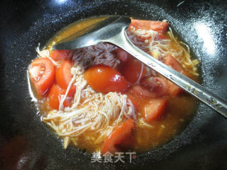 Stir-fried Enoki Mushroom with Tomato recipe