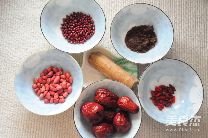 Five Red Soup of Nourishing Blood and Beauty Soup recipe