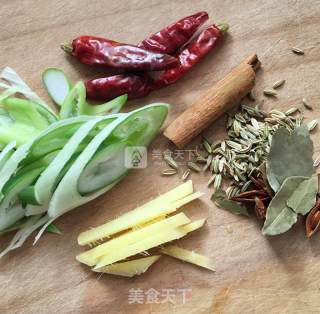 Steamed Bowl with Small Crispy Pork recipe