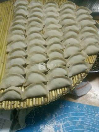 Shepherd's Purse and Pork Dumplings recipe