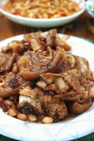 South Suckling Peanut Pork Knuckle recipe