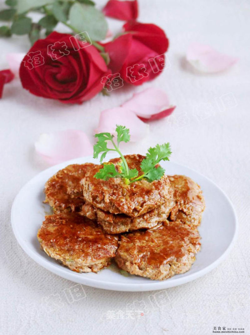 Lotus Root Cakes with Red Wine Sauce recipe