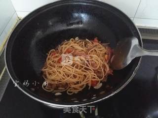 Stir-fried Spaghetti with Beef Steak Sauce recipe