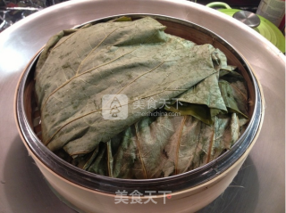 Steamed Chicken with Lotus Leaf recipe