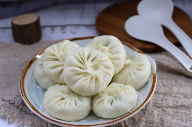 Chinese Chives, Eggs, Vermicelli Buns recipe