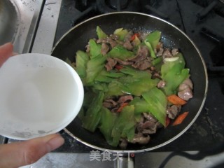 Stir-fried Beef with Bitter Gourd recipe