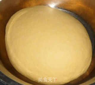 Pumpkin Rose Steamed Buns, Make Three Meals A Day More Romantic recipe