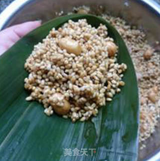 Peanut Meat and Glutinous Rice Dumpling recipe