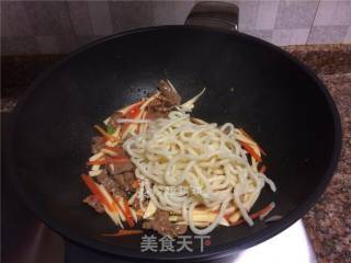 Stir-fried Udon Noodles with Beef and Vegetables recipe