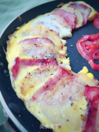 Eggs with Potatoes and Bacon recipe