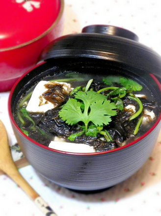 Miso Tofu Seaweed Soup recipe