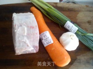 Stir-fried Shredded Pork with Light Carrot recipe