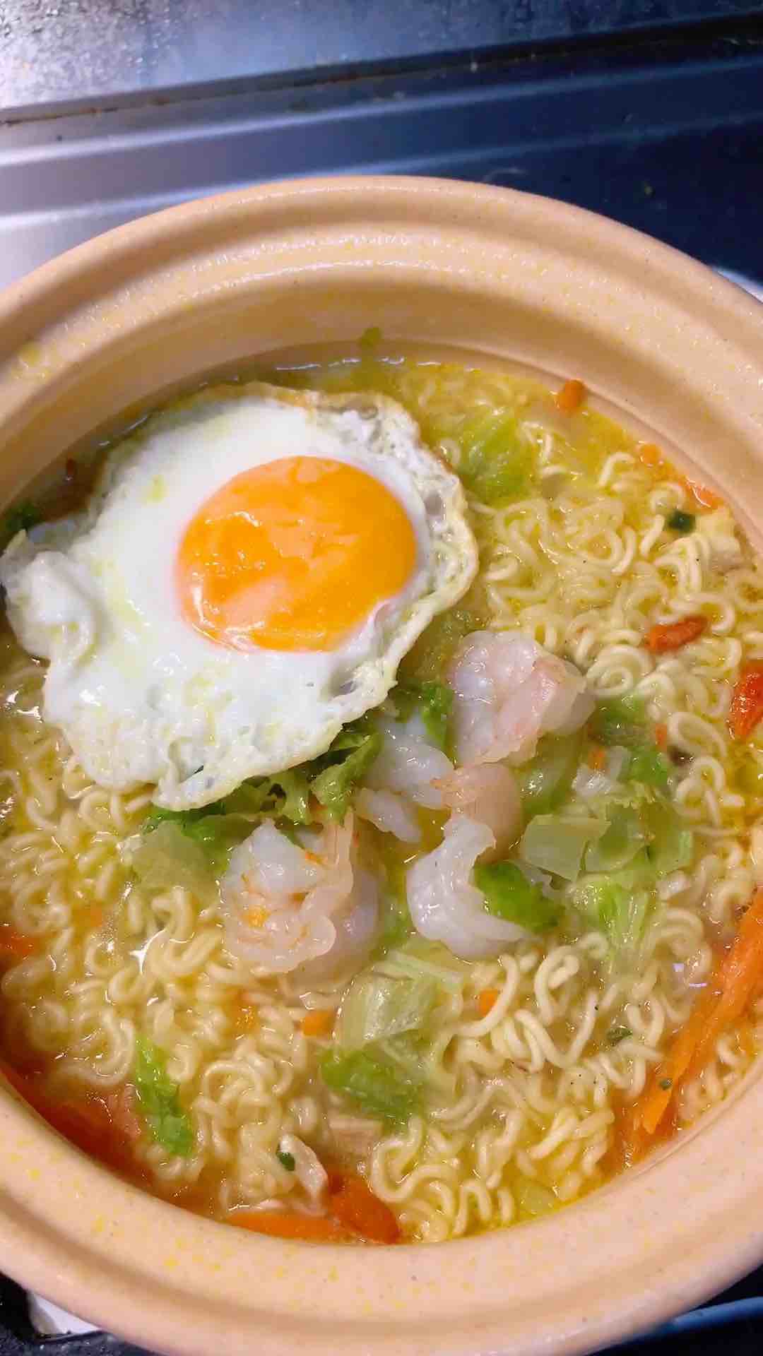 Shrimp and Carrot Instant Noodles recipe